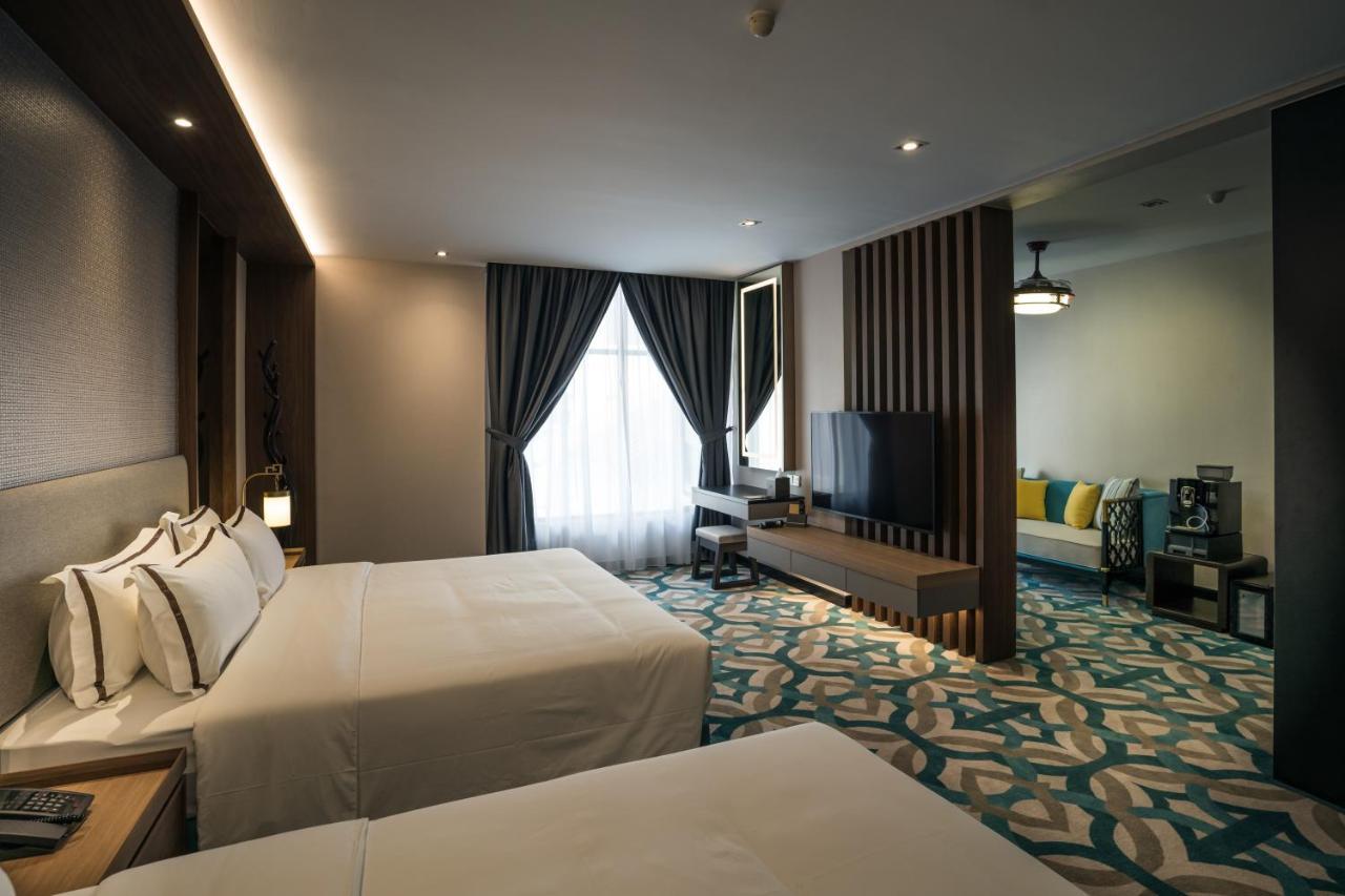 Christee Suites Hotel Malacca Exterior foto