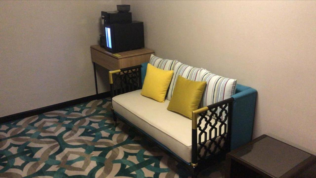 Christee Suites Hotel Malacca Exterior foto