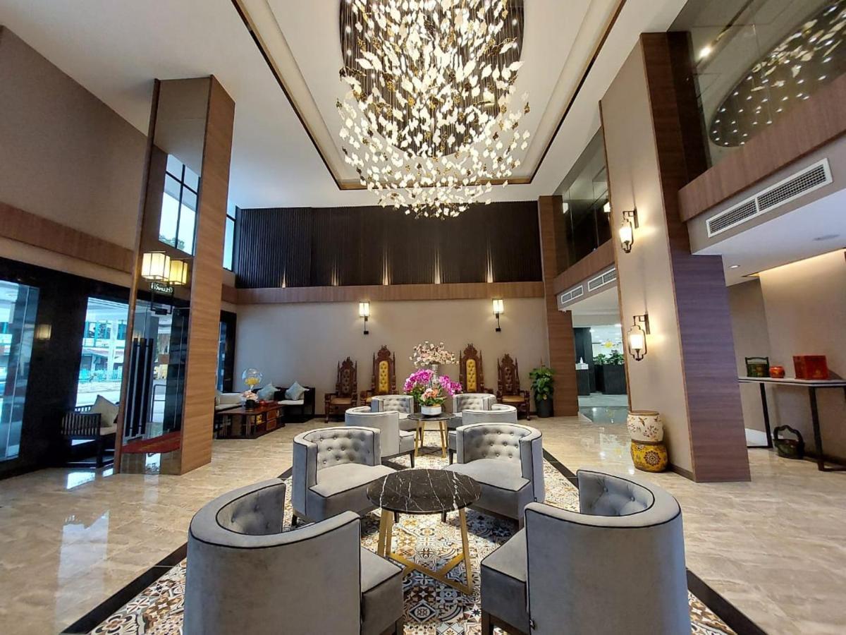 Christee Suites Hotel Malacca Exterior foto